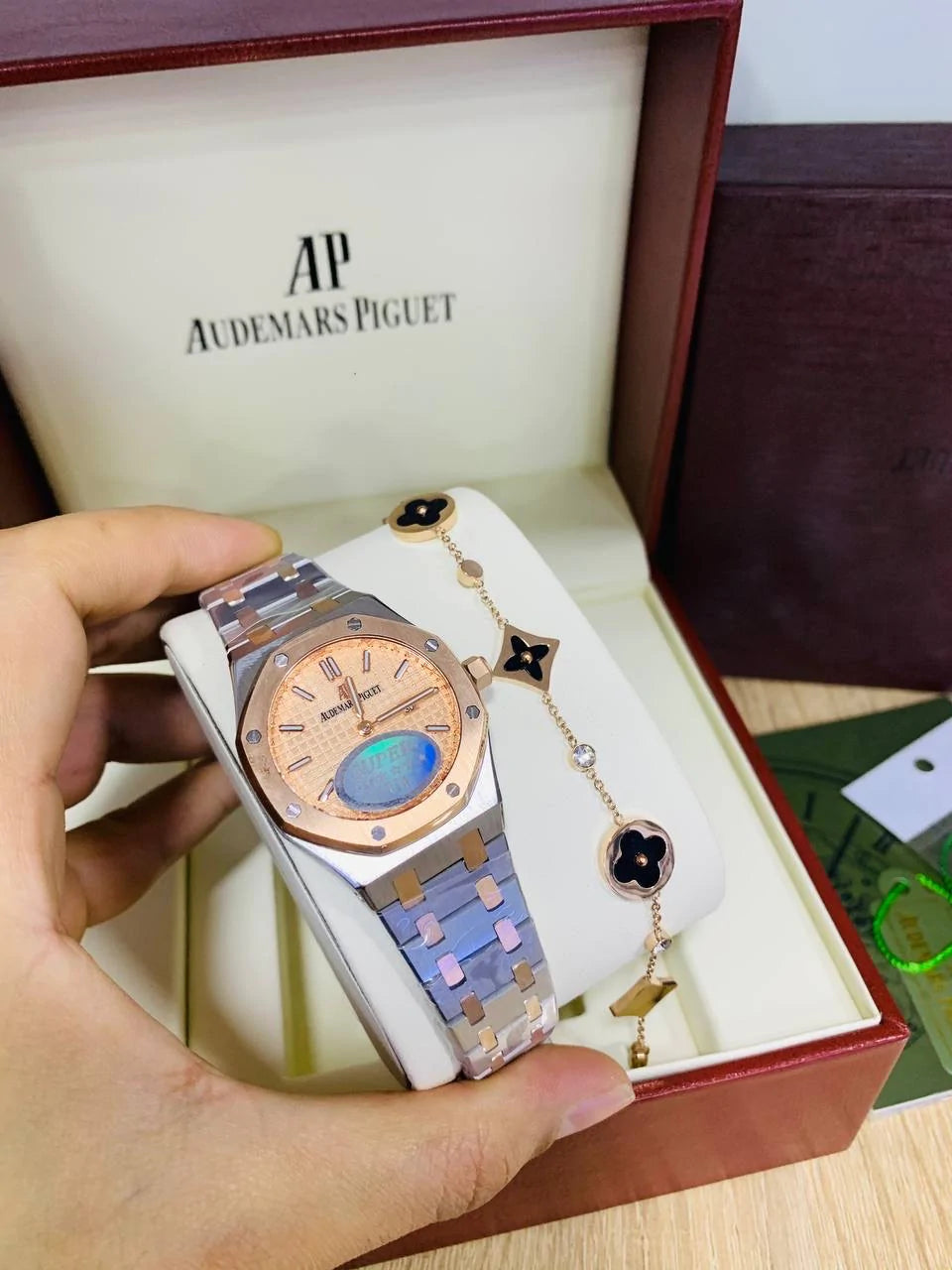 Montre De Luxe Pour Femme MF30030